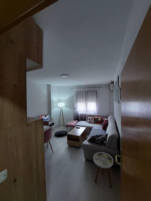 City Center Chic, Urban Apartment Skopje Ngoại thất bức ảnh